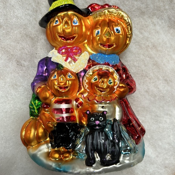 Christopher Radko October 2001 Ornament of the Month, The Patchworthies. - Picture 5 of 9